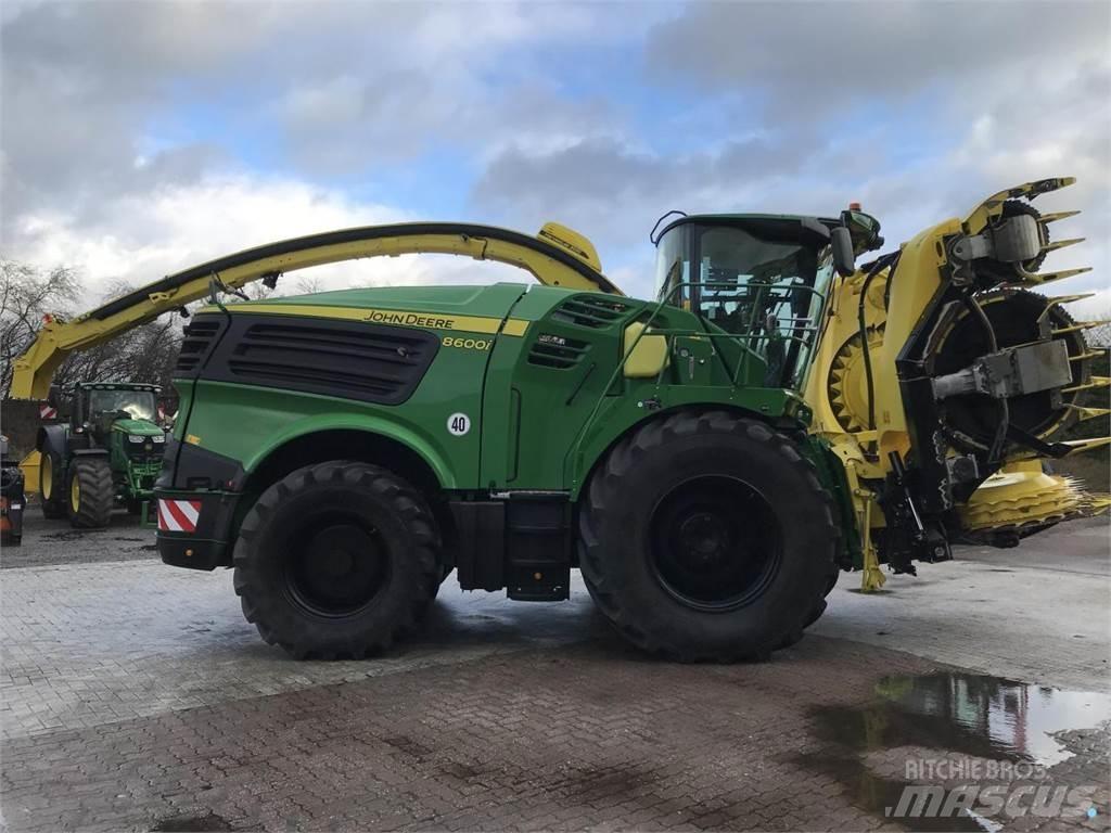 John Deere 8600 자동 초지기계