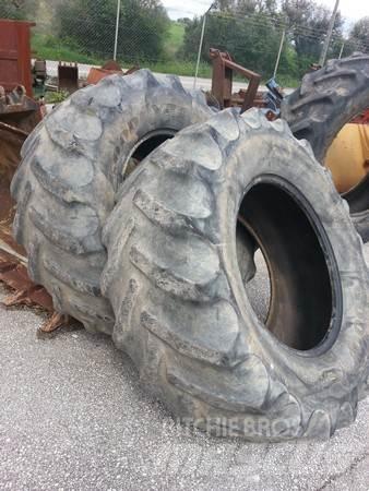 Pneus 540/65R28 타이어, 휠 및 림
