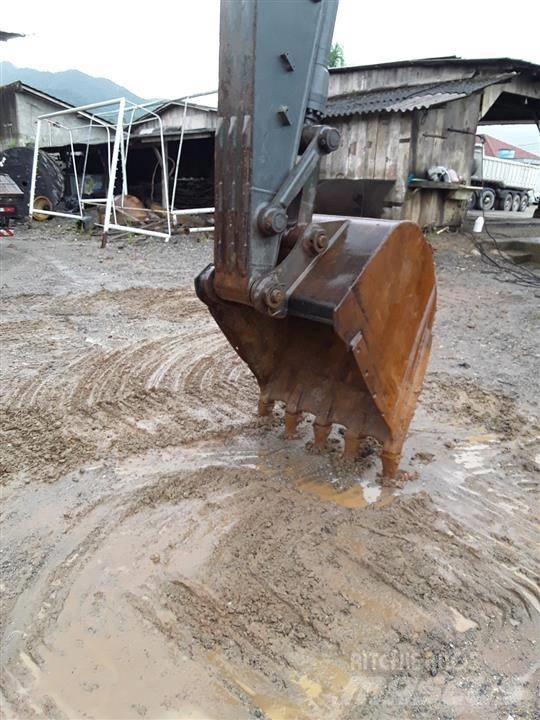 Volvo EC140BLCM 대형 굴삭기 29톤 이상