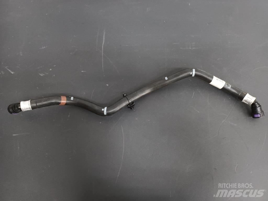 Volvo HOSE 22953460 엔진