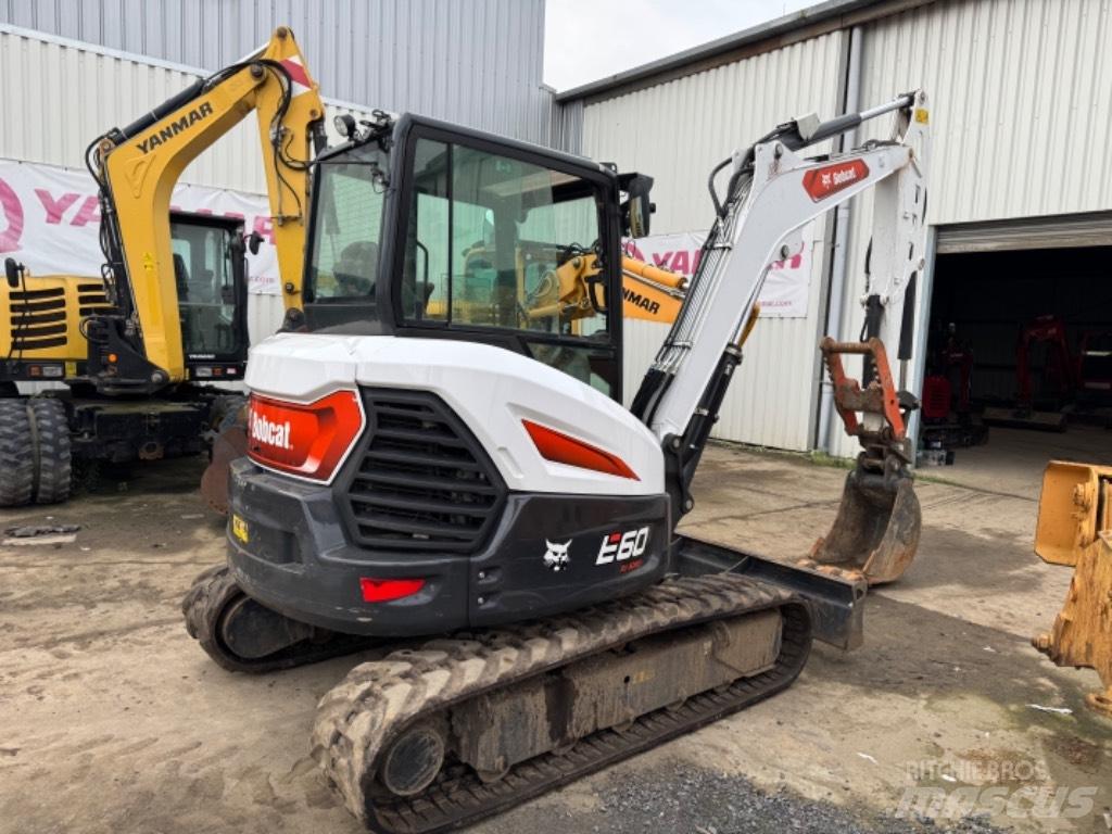 Bobcat E60 *FR006 소형 굴삭기 7톤 미만