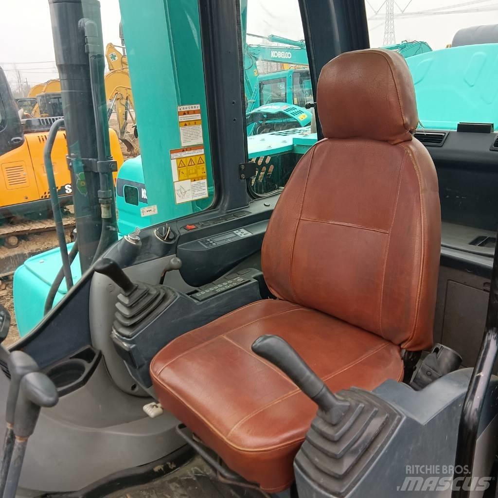 Kobelco SK75-8 중형굴삭기 7톤-28톤