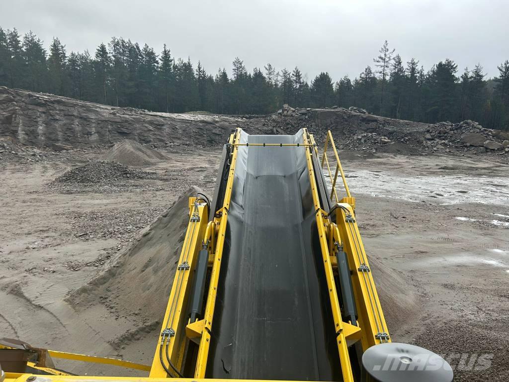 Keestrack H4E 이동식 분쇄기