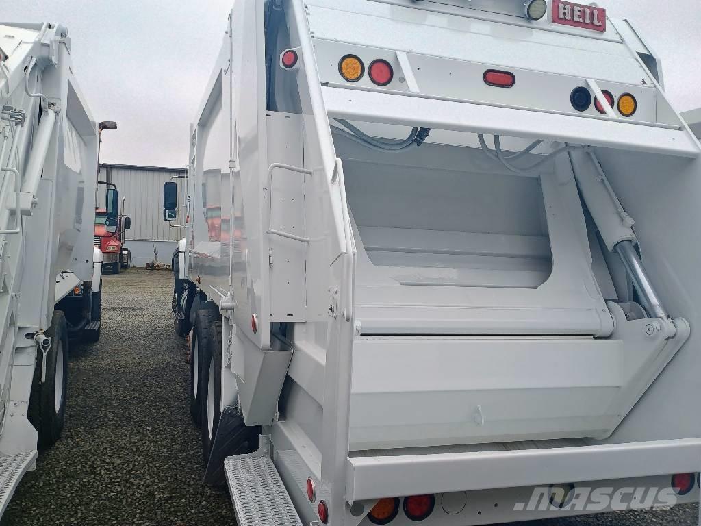 International SF667 폐기물 수거 트럭