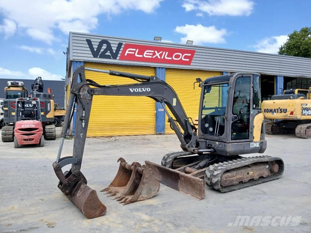 Volvo ECR 48 C 소형 굴삭기 7톤 미만