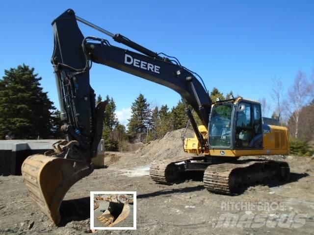 John Deere 210 GLC 대형 굴삭기 29톤 이상