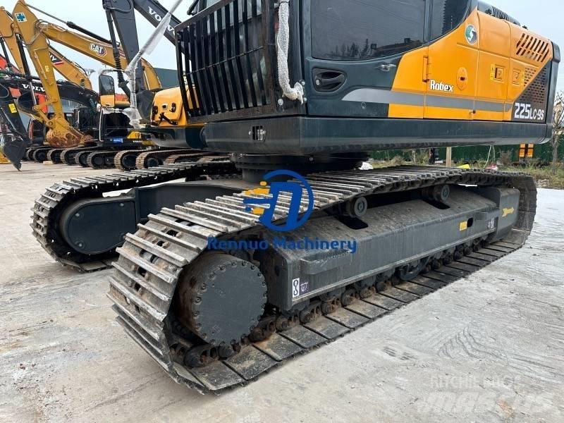 Hyundai 225LC-9S 대형 굴삭기 29톤 이상
