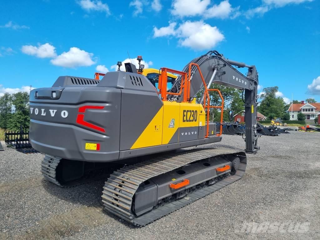 Volvo EC 230 FL 대형 굴삭기 29톤 이상