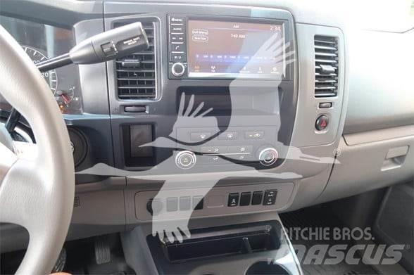 Nissan NV1500 건설 장비 - 기타