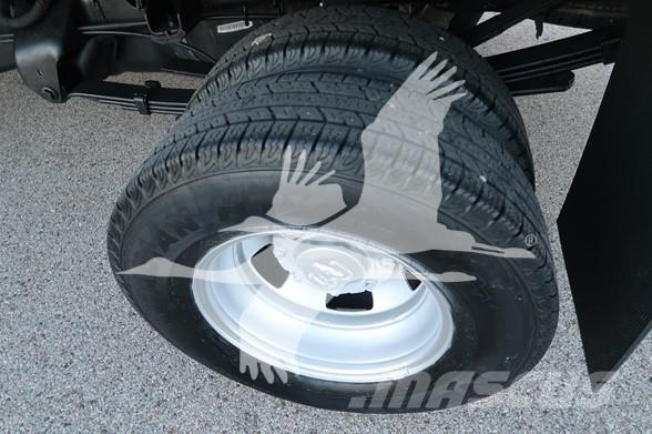 RAM 3500 HD 플랫베드/드롭사이드 트럭