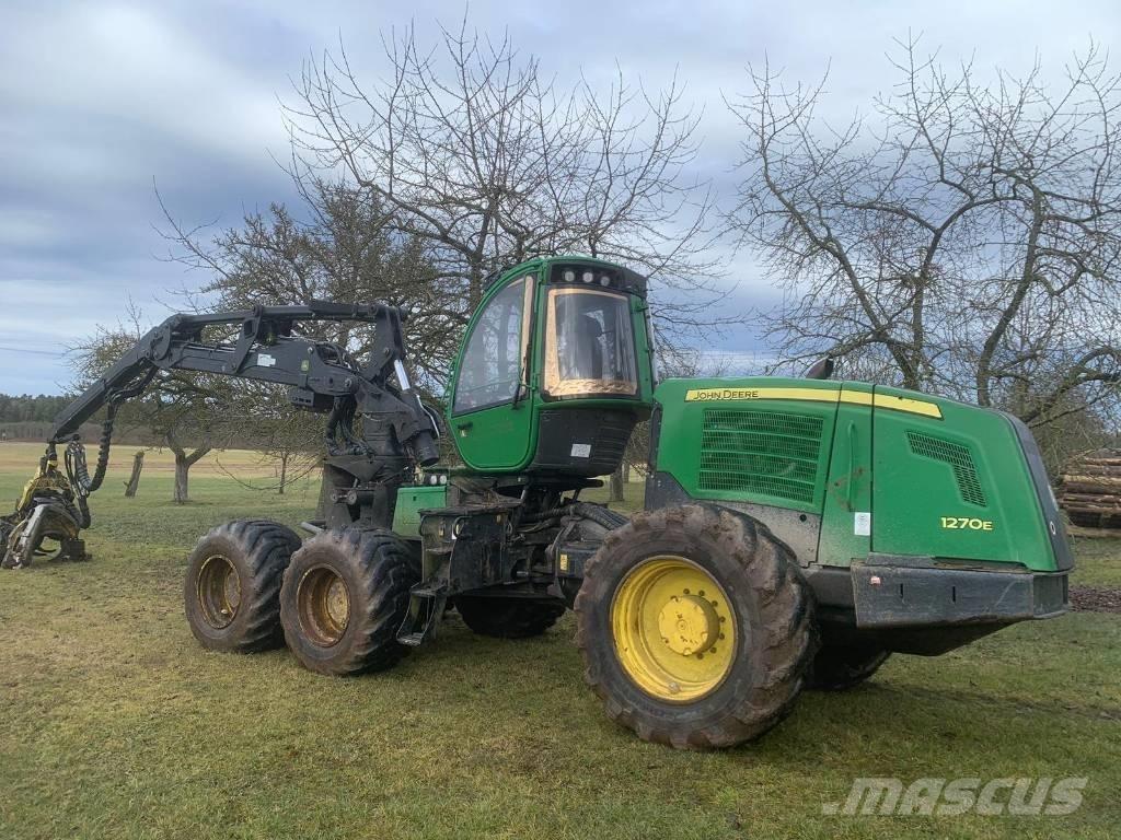 John Deere 1270 E 원목 하베스터