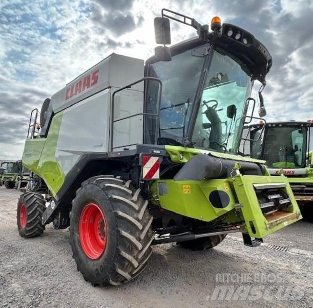 CLAAS TRION 520 콤바인 수확기