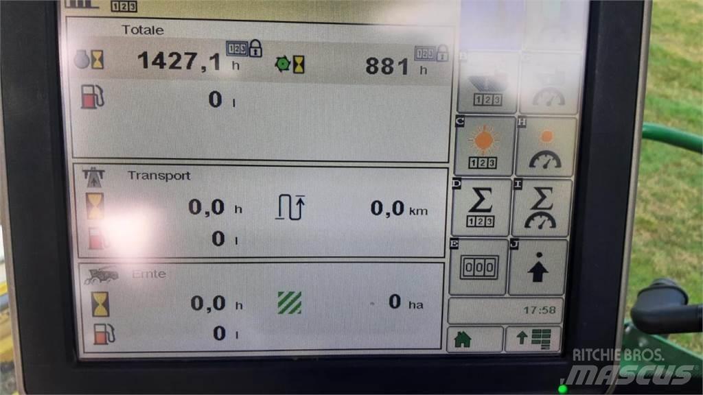 John Deere 8400i 자동 초지기계