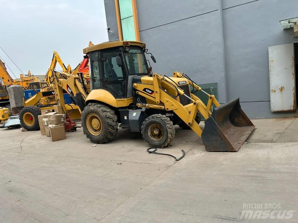 CAT 420 F 백호로더