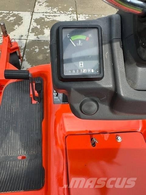 Kubota F 1900 탑승형 잔디깎기