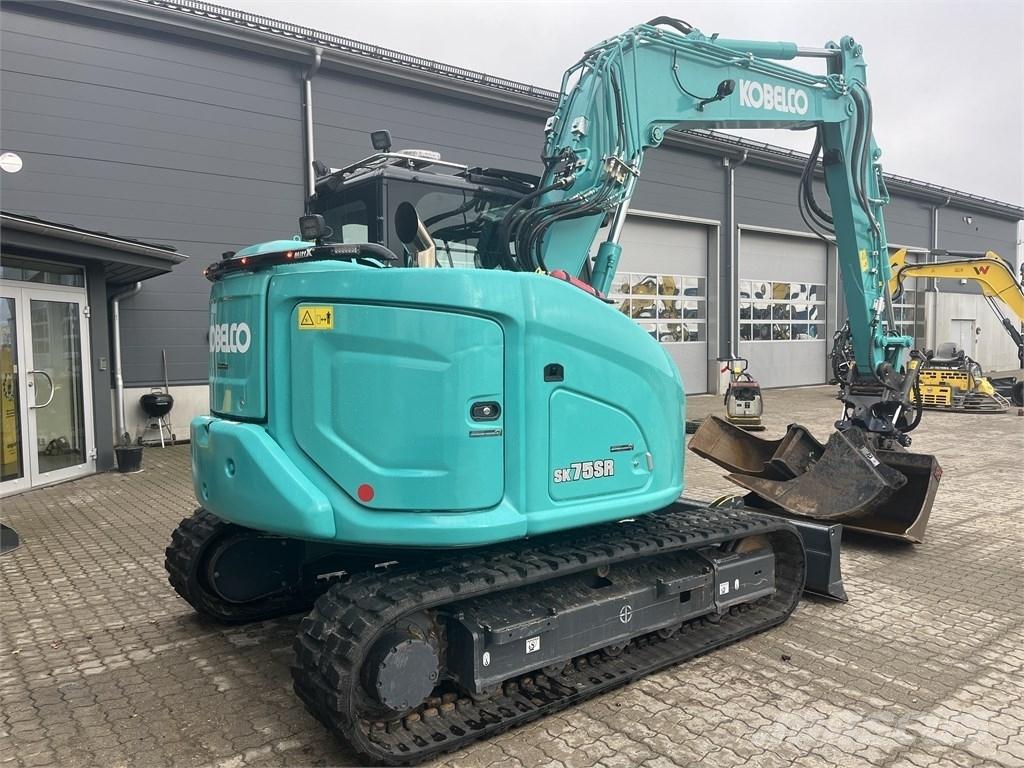 Kobelco SK 75 SR 중형굴삭기 7톤-28톤