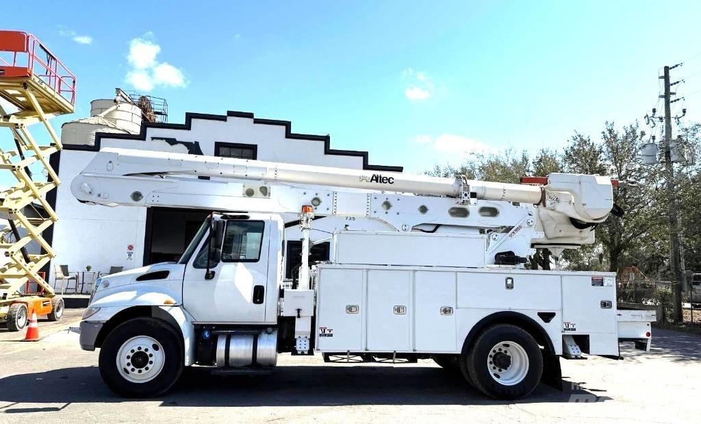 International 4300 트럭 탑재 고소작업대