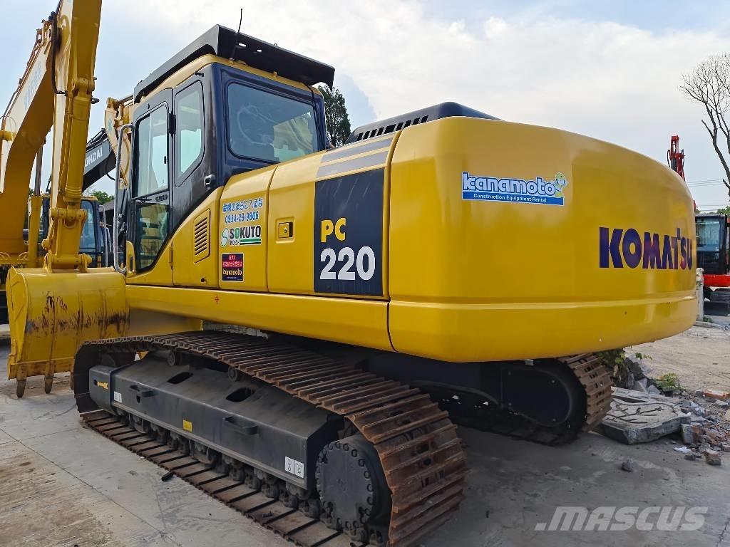 Komatsu PC 220-7 대형 굴삭기 29톤 이상