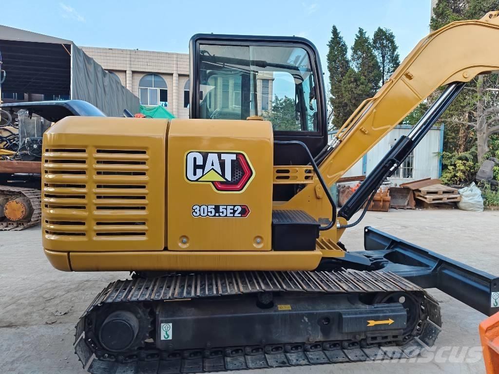 CAT 305.5 소형 굴삭기 7톤 미만