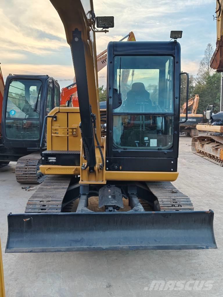 CAT 305.5 소형 굴삭기 7톤 미만