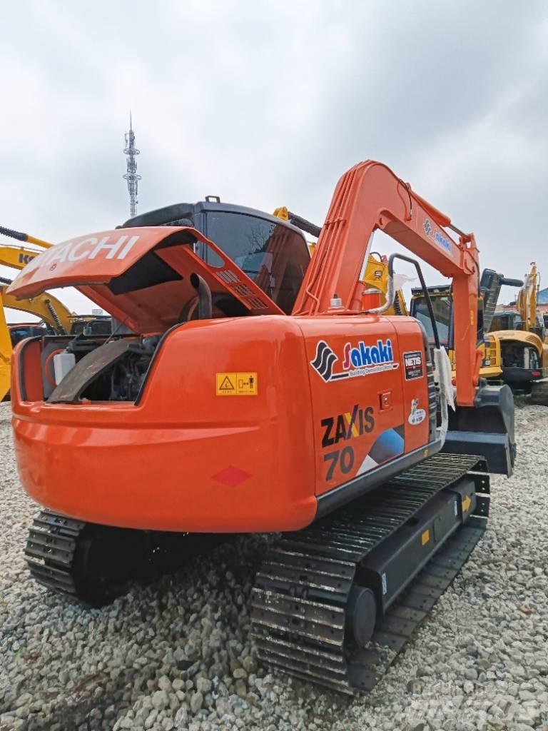 Hitachi ZX 70 소형 굴삭기 7톤 미만