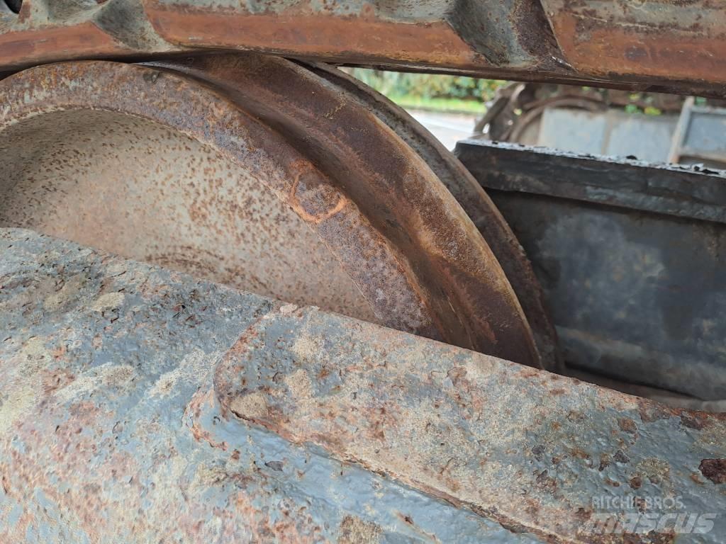 Volvo ECR 235 E 대형 굴삭기 29톤 이상