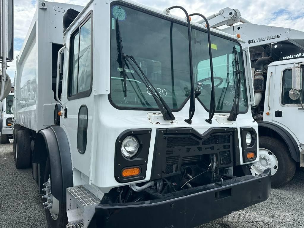 Mack MRU 633 폐기물 수거 트럭