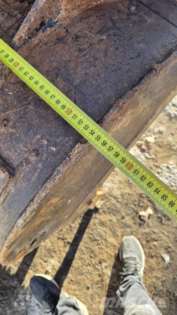 Takeuchi TB 280 FR 중형굴삭기 7톤-28톤