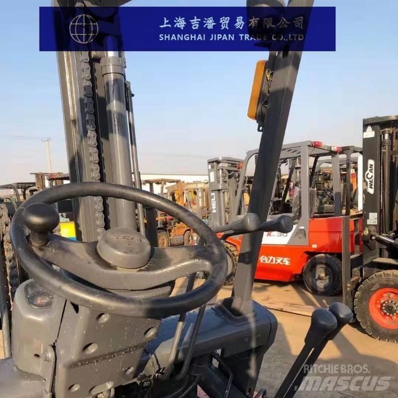 TCM FD 30 디젤 지게차