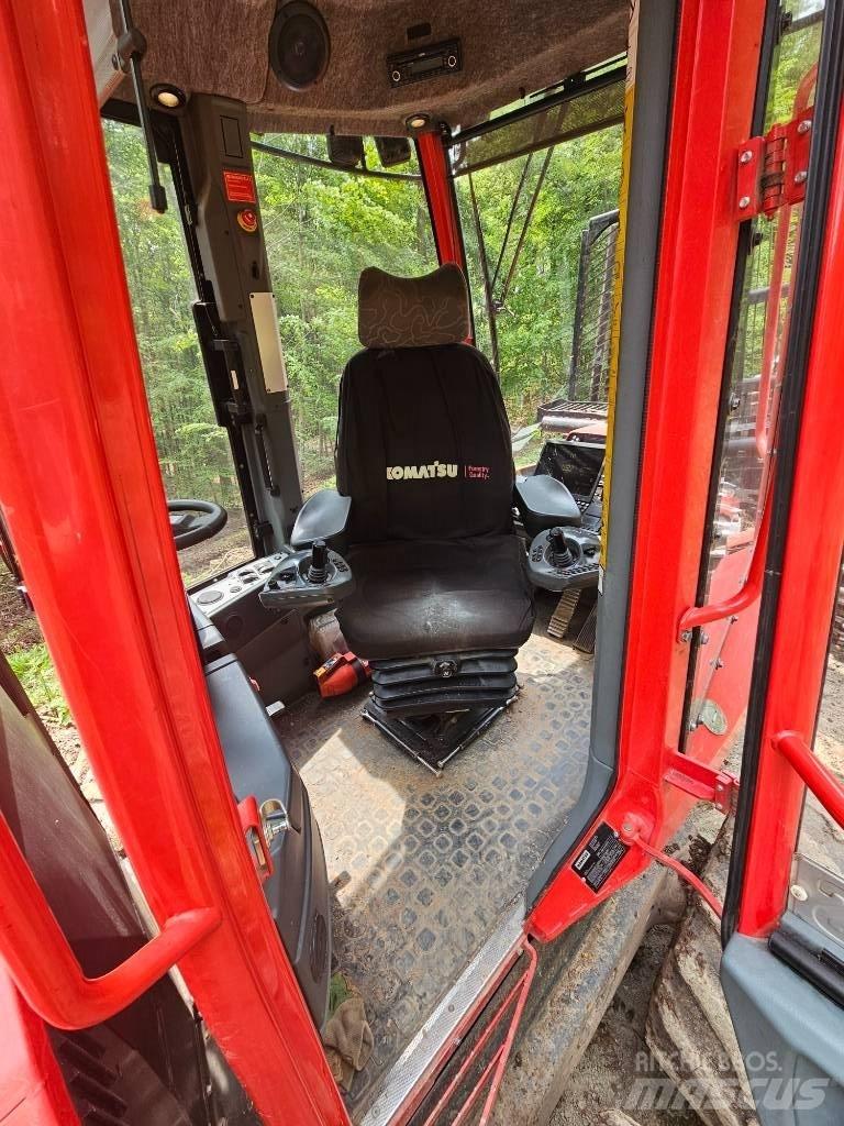 Komatsu 875 원목 포워더