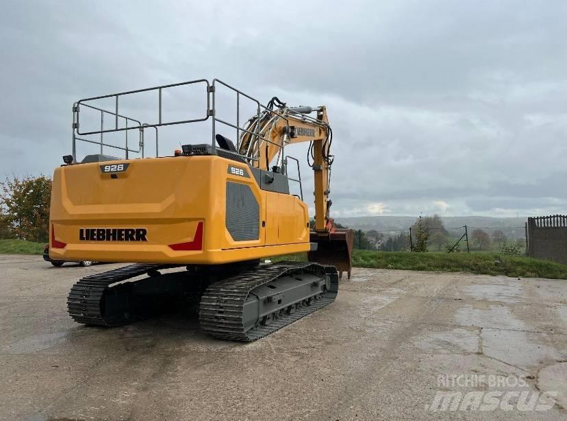 Liebherr R 926 LC 대형 굴삭기 29톤 이상