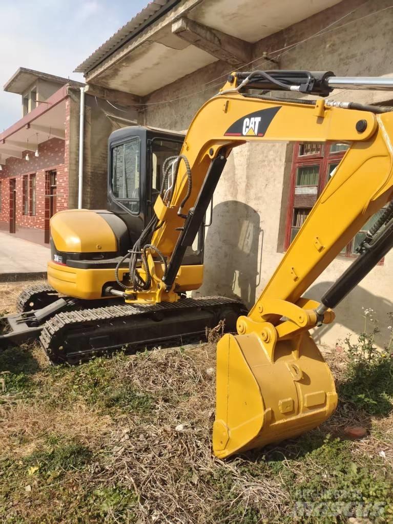 CAT 304 CR 소형 굴삭기 7톤 미만