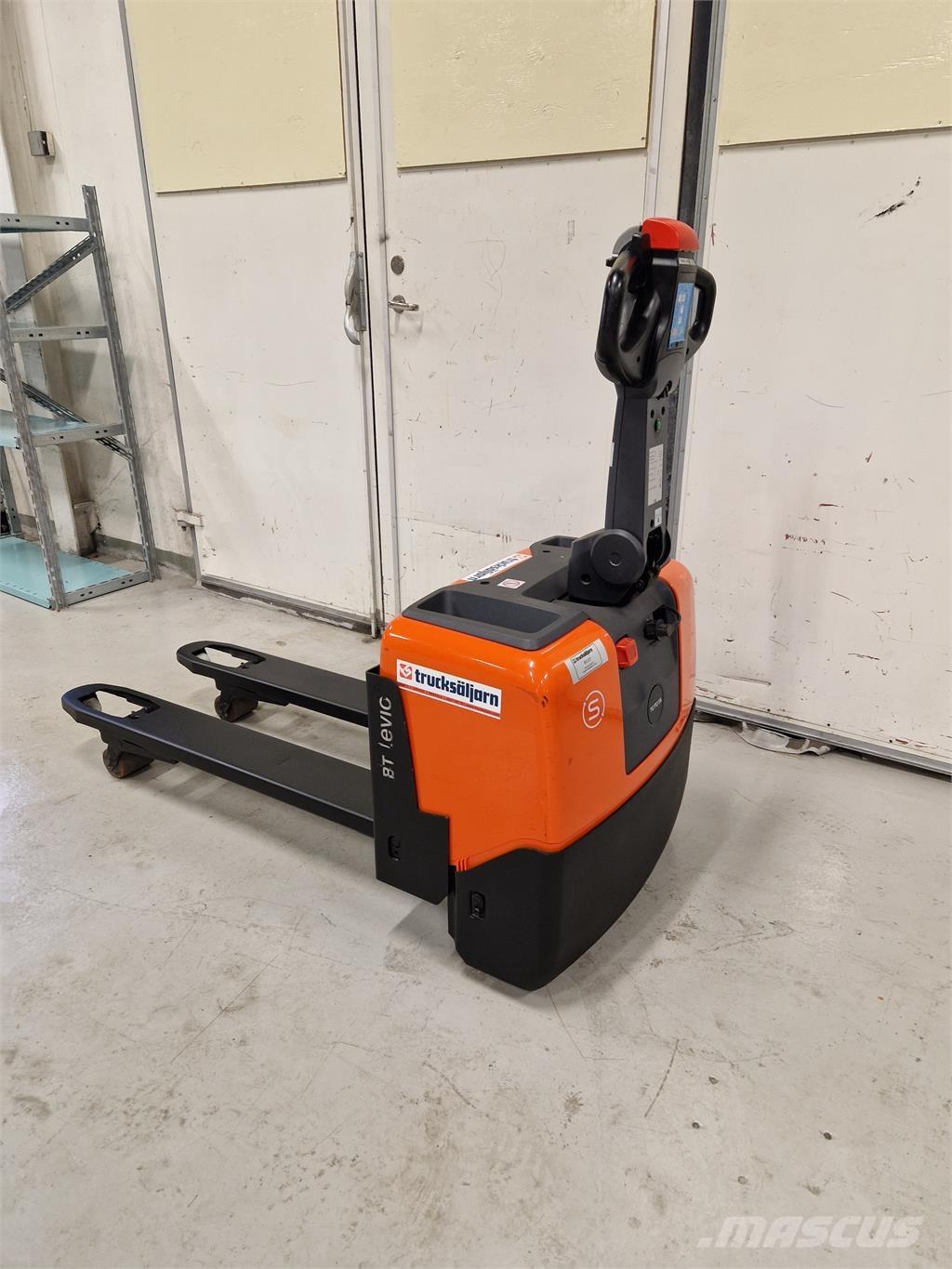 Toyota LWE130 포크리프트