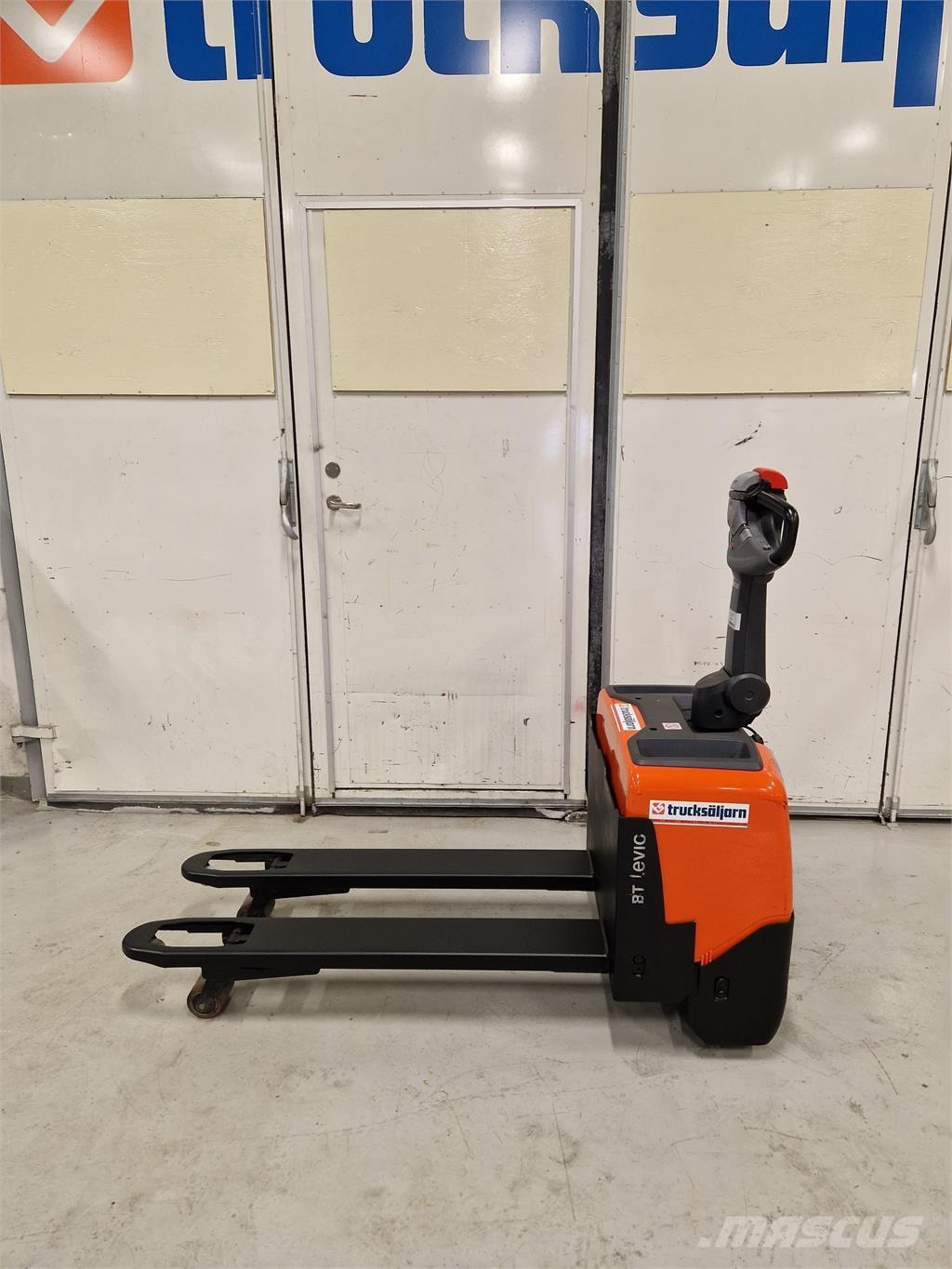 Toyota LWE130 포크리프트