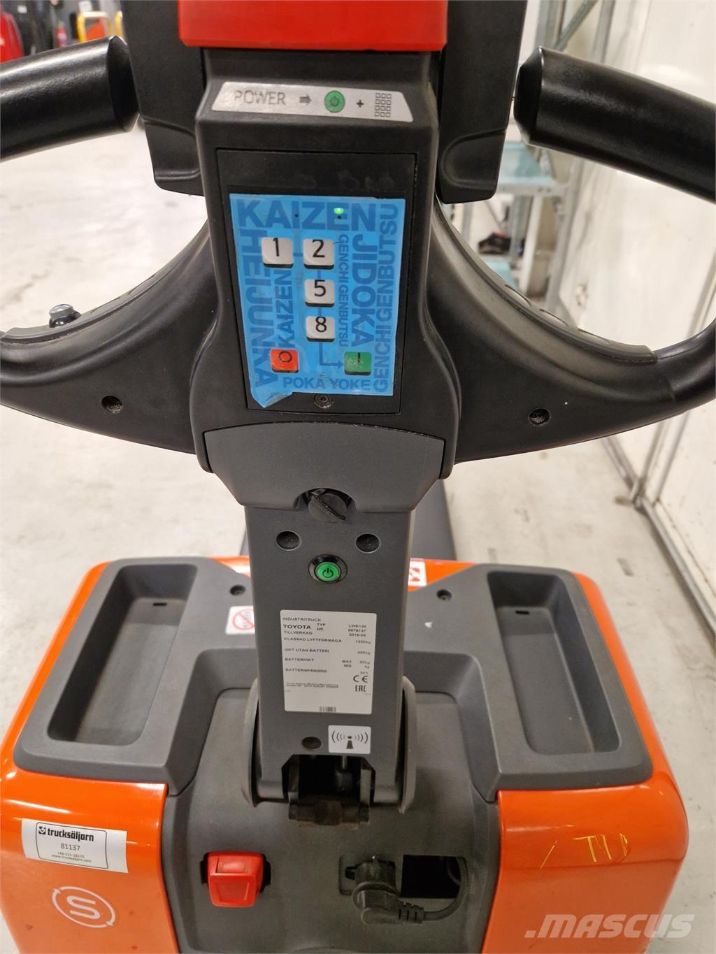 Toyota LWE130 포크리프트