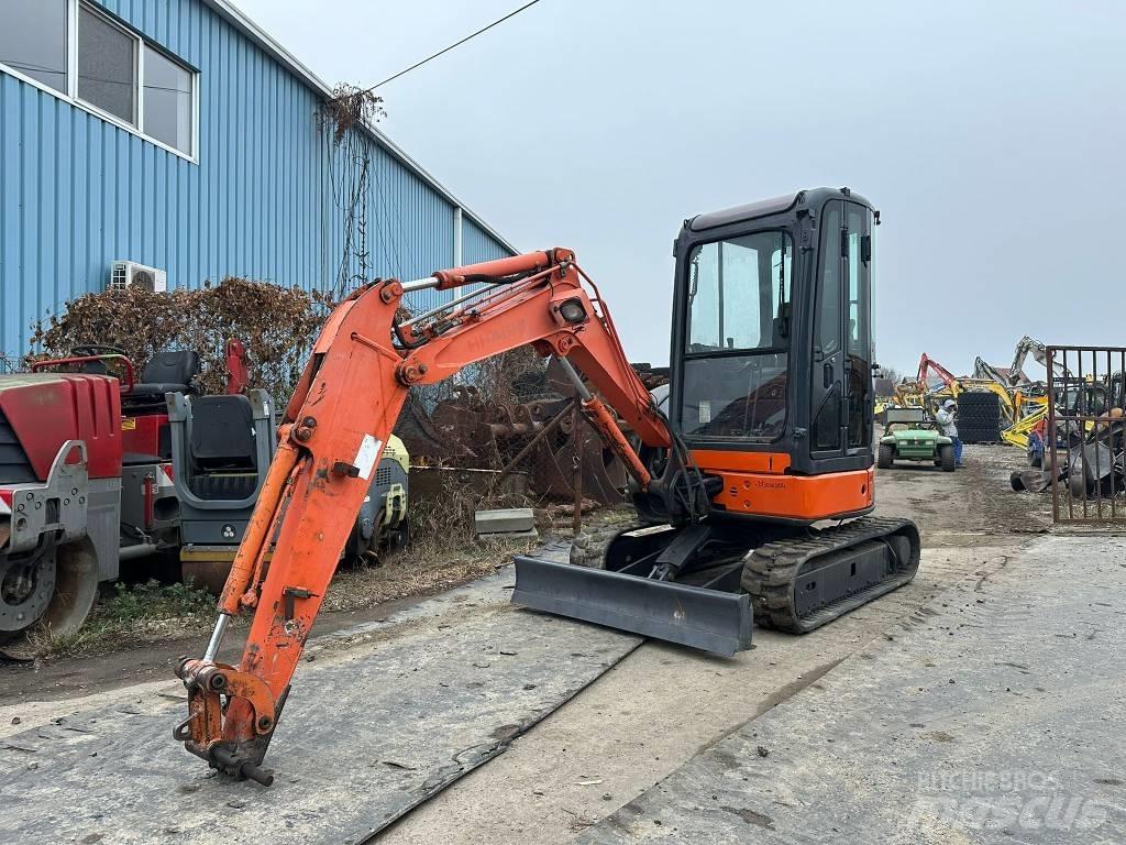 Hitachi ZX 27 U-2 소형 굴삭기 7톤 미만