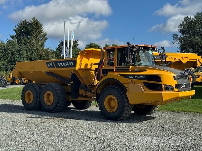 Volvo A 25 G 연결식 홀러