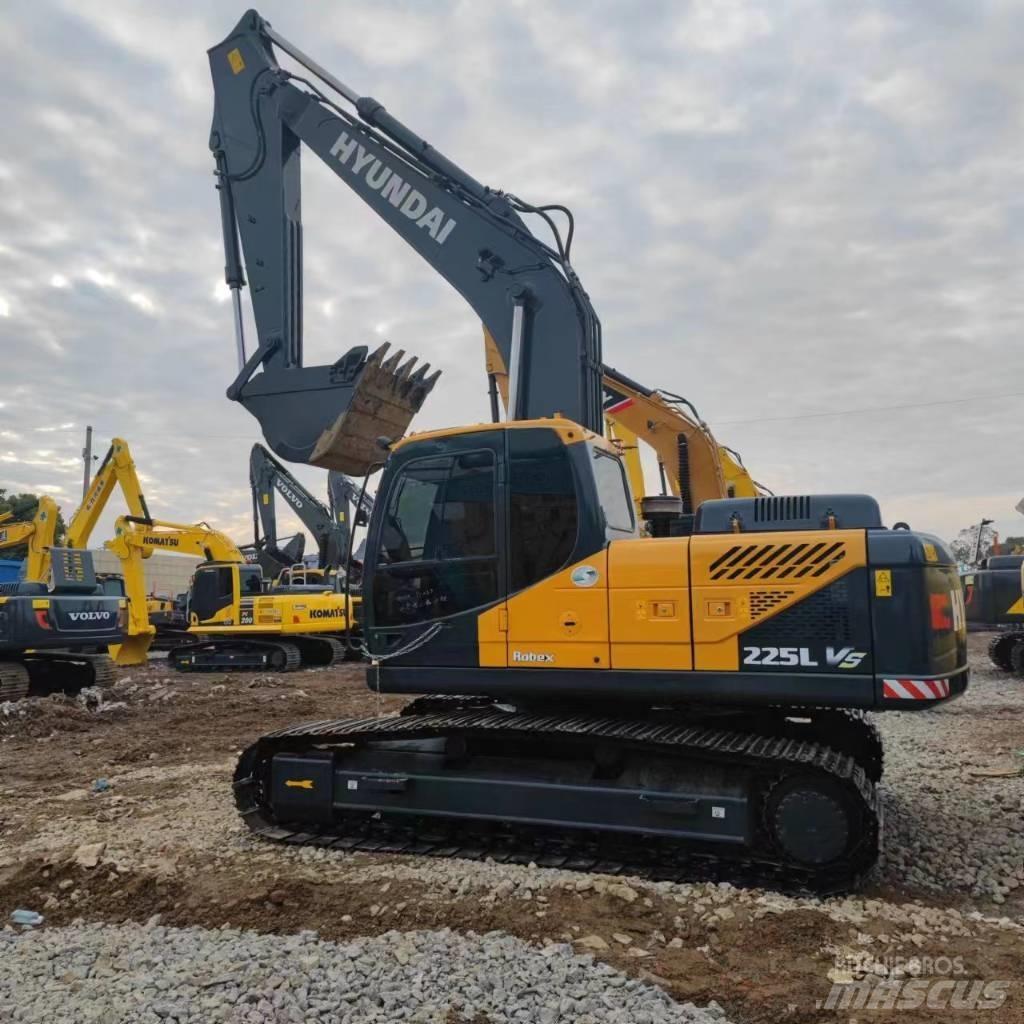 Hyundai 225VS 대형 굴삭기 29톤 이상