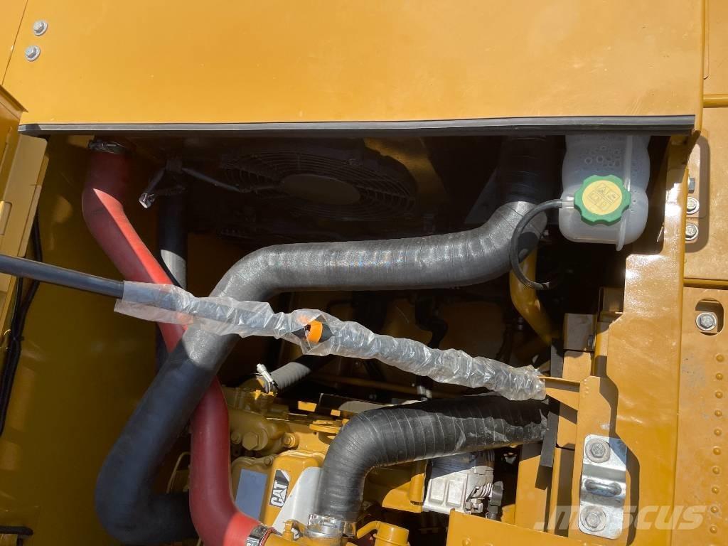 CAT 320 GC 대형 굴삭기 29톤 이상