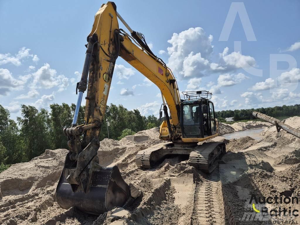 JCB JS 220 대형 굴삭기 29톤 이상