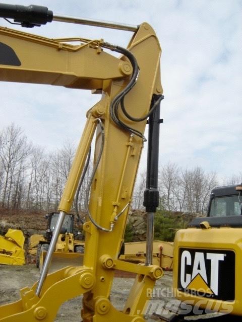 CAT 311F 대형 굴삭기 29톤 이상