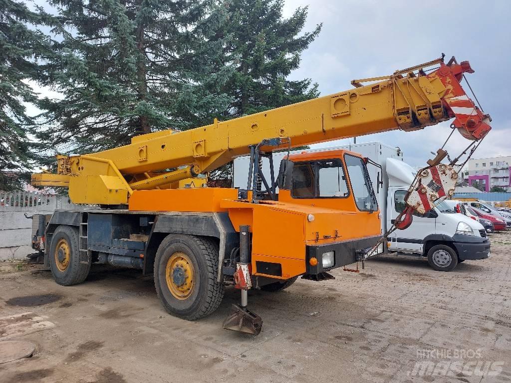 Liebherr LTM 1025 A/T 크레인