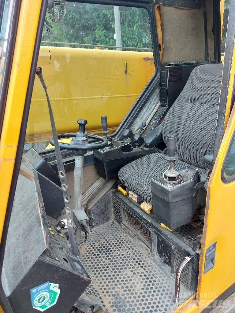 Liebherr LTM 1025 A/T 크레인