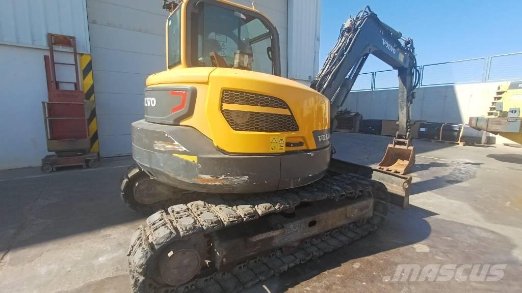 Volvo ECR 88 중형굴삭기 7톤-28톤