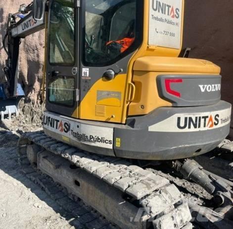 Volvo ECR 88 중형굴삭기 7톤-28톤