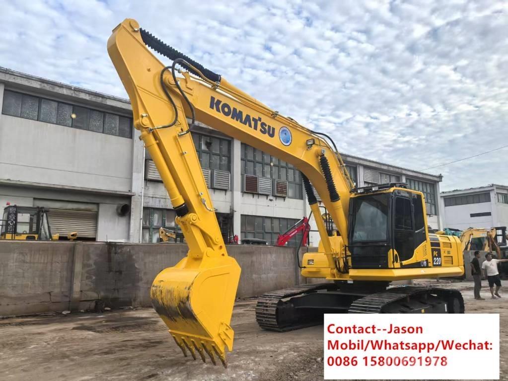 Komatsu PC 220-8 대형 굴삭기 29톤 이상