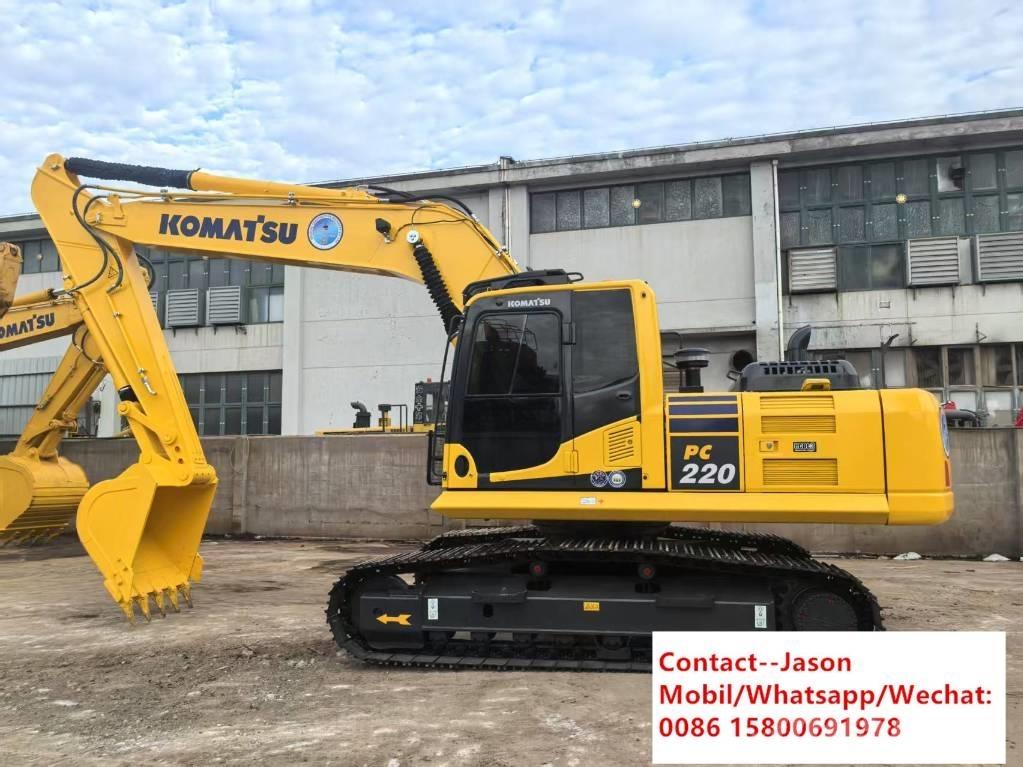 Komatsu PC 220-8 대형 굴삭기 29톤 이상