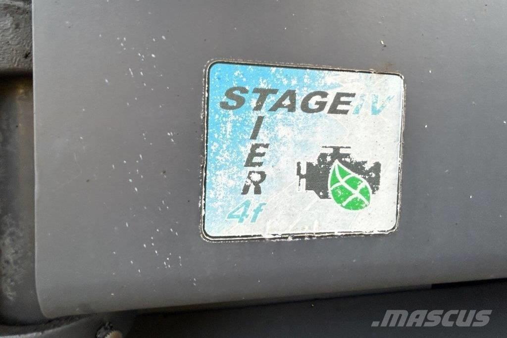 Bomag BMF 2500 S 아스팔트 포장장비