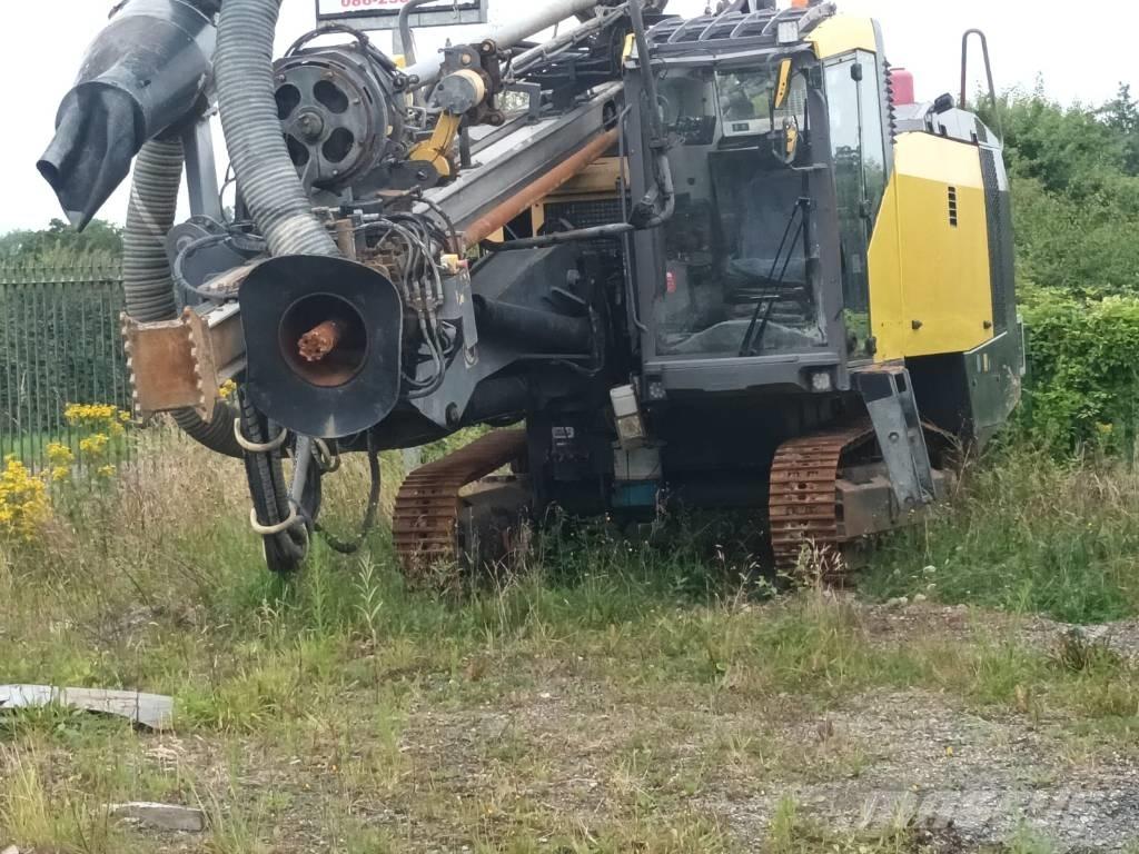 Atlas Copco ROC L8 도로 굴착기