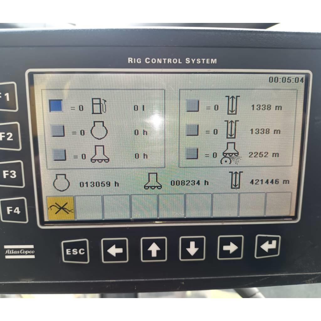 Atlas Copco ROC L8 도로 굴착기